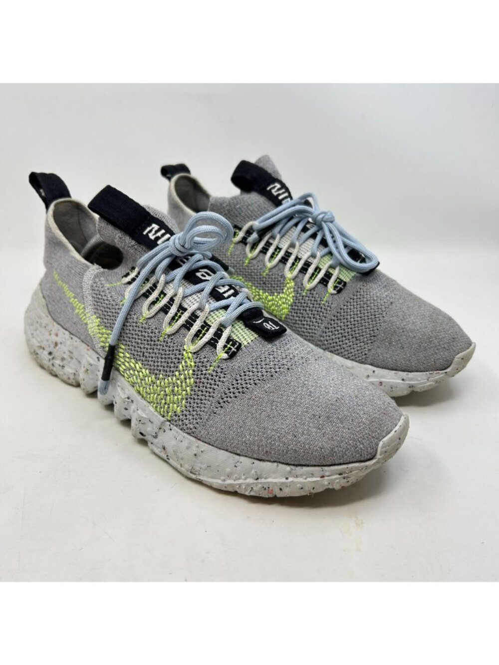 Nike Space Hippie Style Running Shoes Mens 11 Gray Volt Knit Sneakers Comfort - Picture 4 of 10